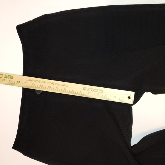 Jones New York Black Pinstripe Blazer And Pants Women's Size 10 EUC - Picture 7 of 14